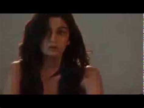 alia bhatt nude leaked|Alia Bhatt Butt, Breasts Scene in Alia Bhatt Leaked Clips